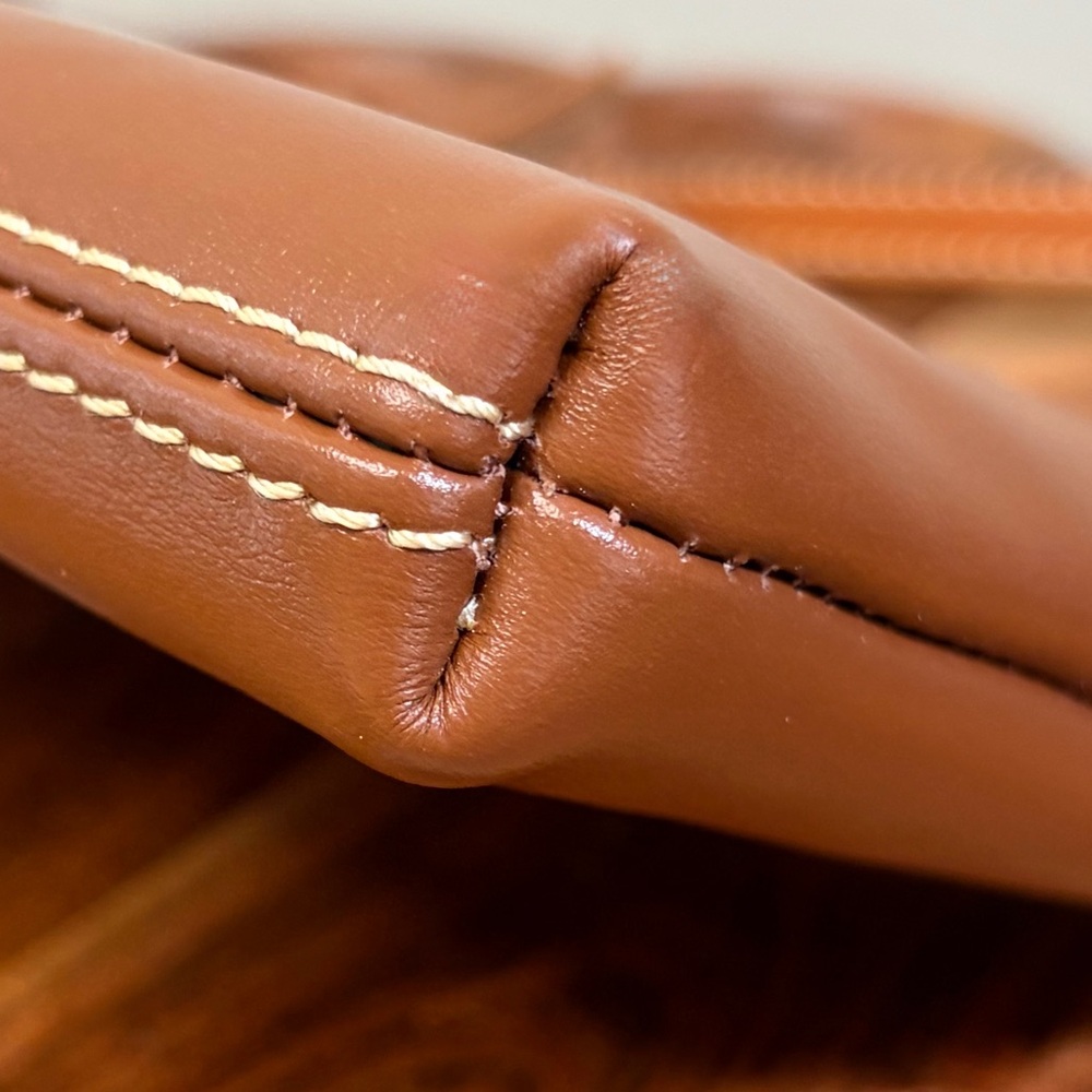 Dooney & Bourke Wexford Natural Brown Leather Double Zip Wristlet Clutch NWOT - Picture 12 of 16